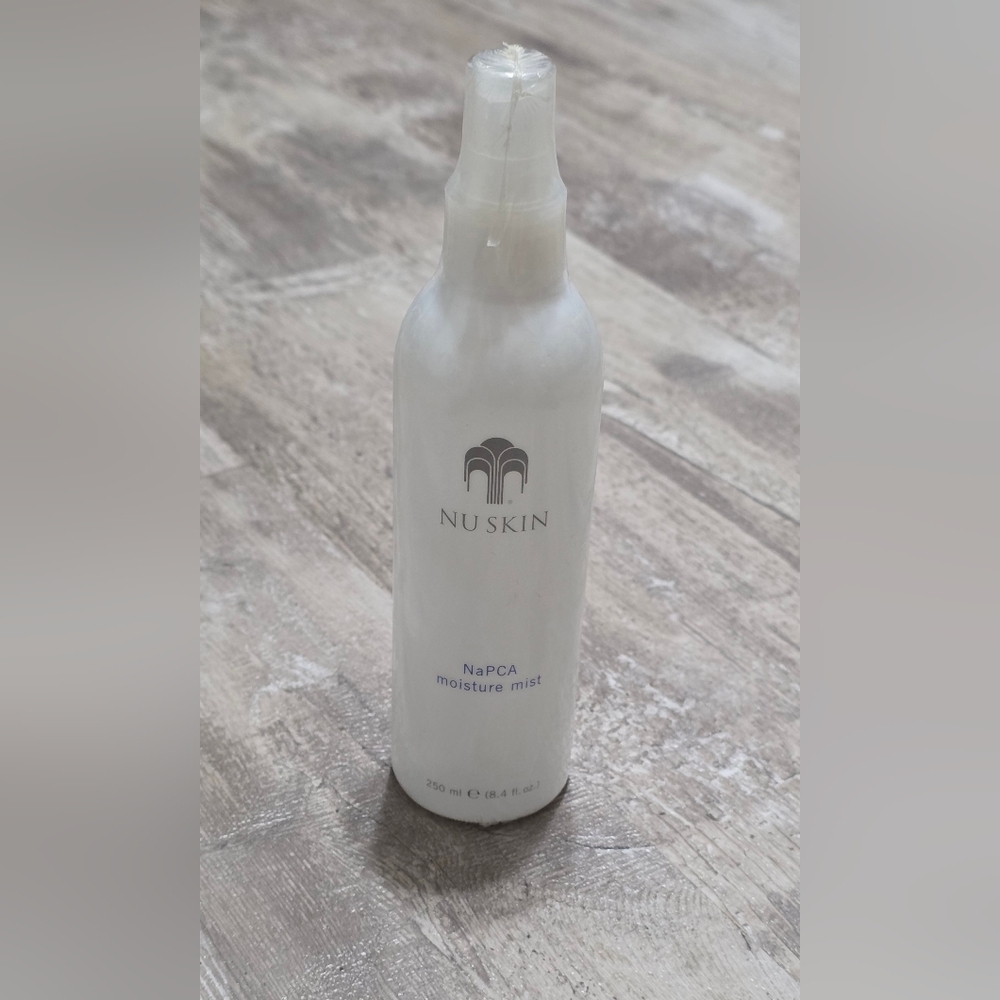 Nu Skin NaPCA Moisture Mist NaPCA Hydration 250ml 8.4 fl oz Factory Sealed